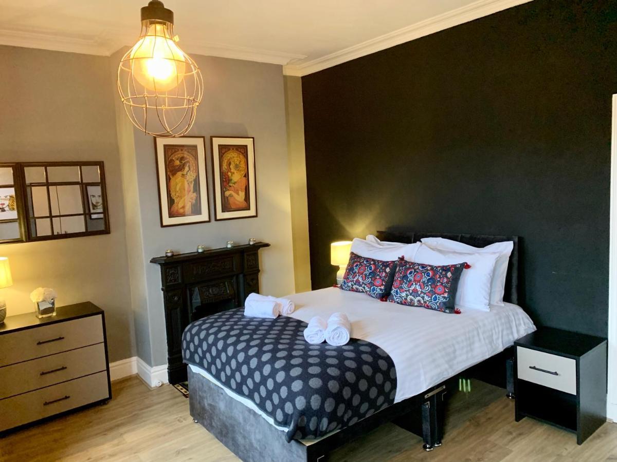 Stamer House By Yourstays, Stylish Quirky House, With 4 Double Bedrooms, Book Now! Stoke-on-Trent Eksteriør bilde