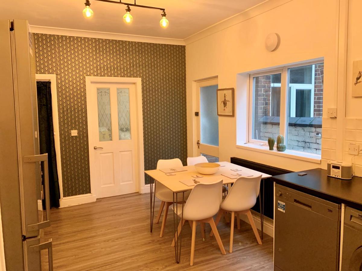 Stamer House By Yourstays, Stylish Quirky House, With 4 Double Bedrooms, Book Now! Stoke-on-Trent Eksteriør bilde