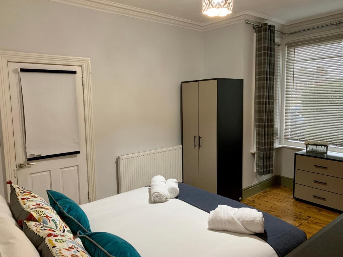 Stamer House By Yourstays, Stylish Quirky House, With 4 Double Bedrooms, Book Now! Stoke-on-Trent Eksteriør bilde