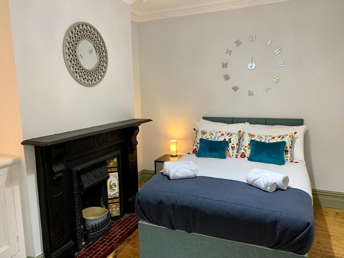 Stamer House By Yourstays, Stylish Quirky House, With 4 Double Bedrooms, Book Now! Stoke-on-Trent Eksteriør bilde