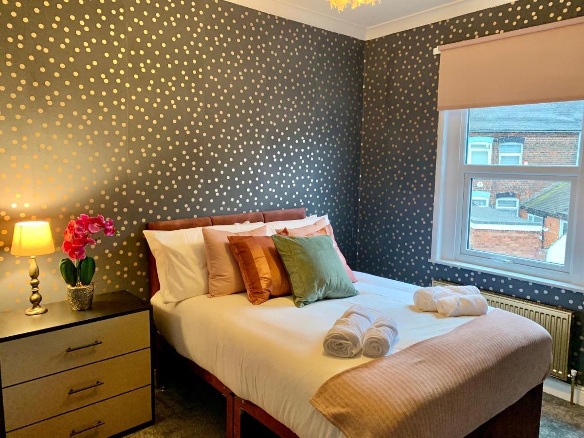 Stamer House By Yourstays, Stylish Quirky House, With 4 Double Bedrooms, Book Now! Stoke-on-Trent Eksteriør bilde